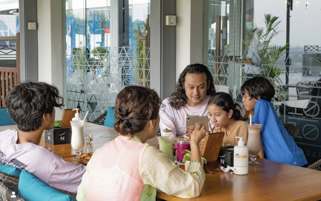 Dwi Sasono’s Family